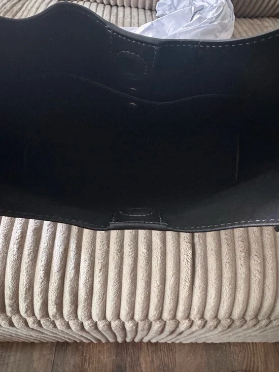 *SOLD*Coach Brooklyn 28 Black Leather Shoulder Hobo with Gold Logo - Picture 6 of 7